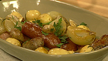Kiełbasa zapiekana z ziemniakami